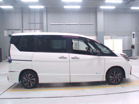 2021 Nissan Serena HFC27[2]