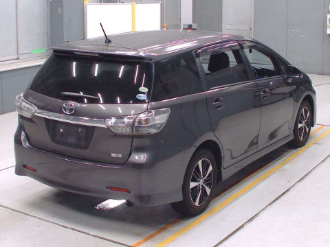 2013 Toyota Wish ZGE20W[1]