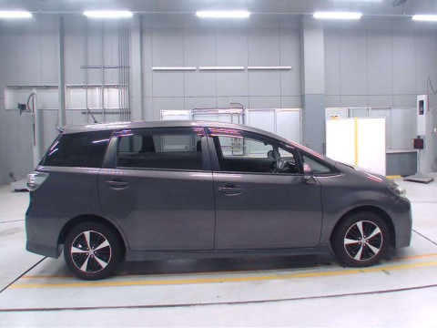 2013 Toyota Wish ZGE20W[2]