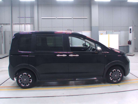 2024 Honda Freed GT2[2]