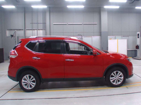 2015 Nissan X-Trail NT32[2]