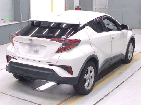 2018 Toyota C-HR NGX10[1]