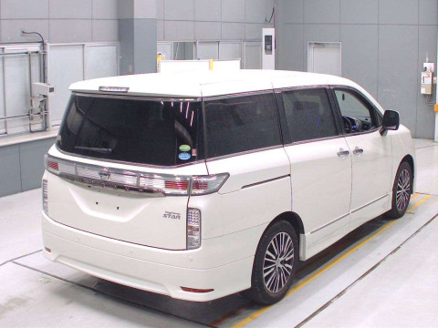 2019 Nissan Elgrand TE52[1]