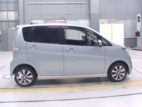 2013 Mitsubishi ek Custom B11W[2]