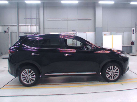 2019 Toyota Harrier ZSU60W[2]