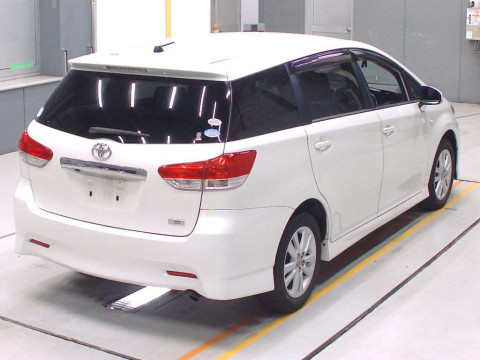 2010 Toyota Wish ZGE20W[1]