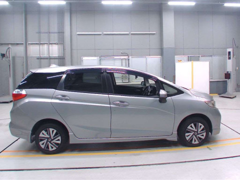 2015 Honda SHUTTLE GK9[2]