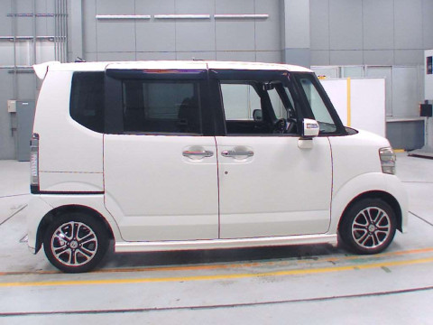 2013 Honda N-BOX CUSTOM JF1[2]