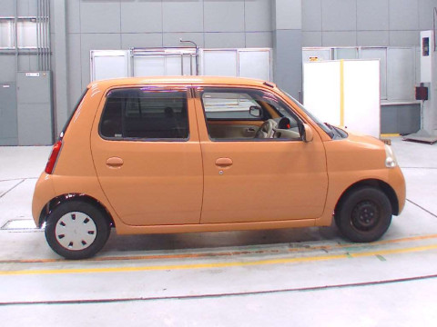 2009 Daihatsu Esse L235S[2]