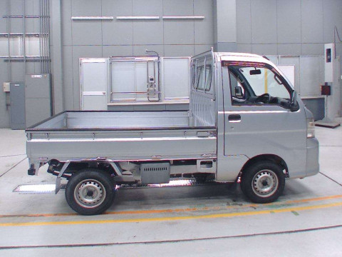 2013 Daihatsu Hijet Truck S211P[2]