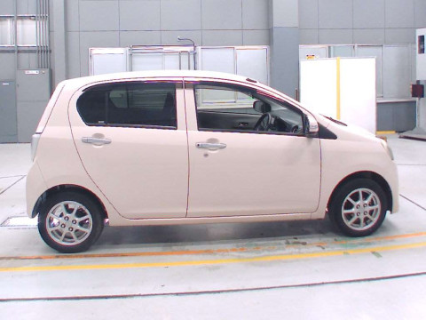 2012 Daihatsu Mira es LA300S[2]