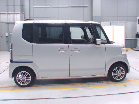 2013 Honda N-BOX JF1[2]