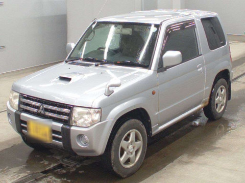 2011 Mitsubishi Pajero Mini H58A[0]