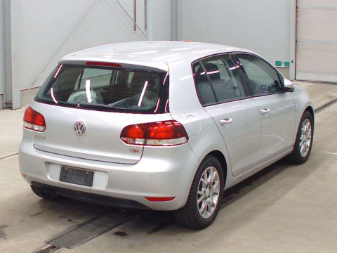 2009 Volkswagen Golf 1KCAV[1]