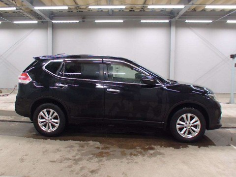 2014 Nissan X-Trail NT32[2]