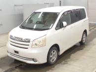 2009 Toyota Noah