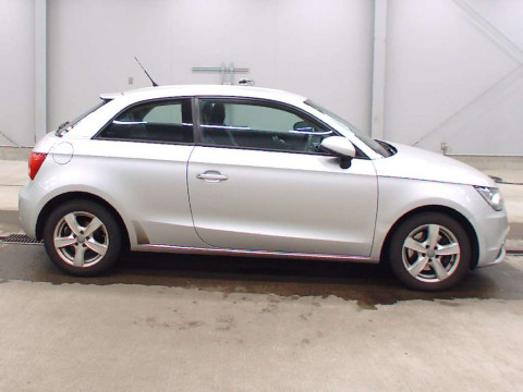 2012 Audi A1 8XCAX[2]