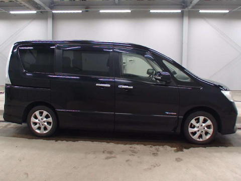 2014 Nissan Serena HFC26[2]