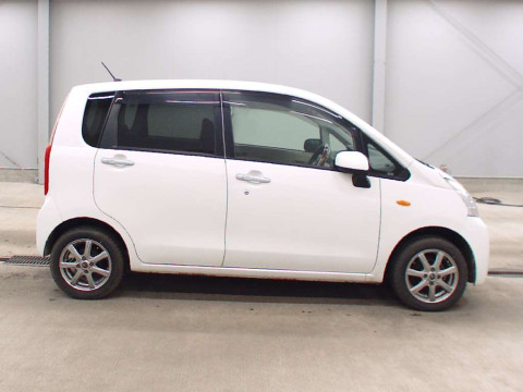 2011 Daihatsu Move LA110S[2]