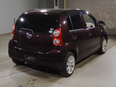 2011 Toyota Passo KGC30[1]