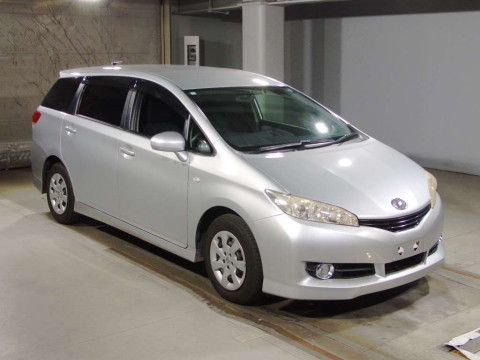 2010 Toyota Wish ZGE20G[2]