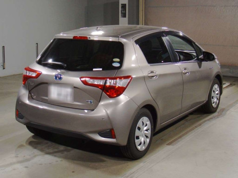 2018 Toyota Vitz NHP130[1]