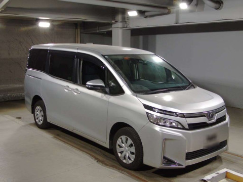 2019 Toyota Voxy ZRR85G[2]