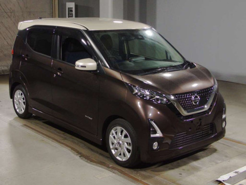 2020 Nissan DAYZ B44W[2]