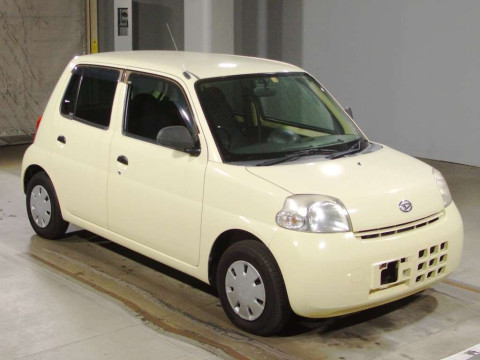 2009 Daihatsu Esse L235S[2]