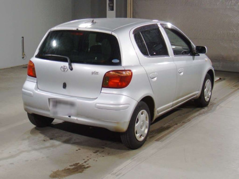 2003 Toyota Vitz SCP10[1]