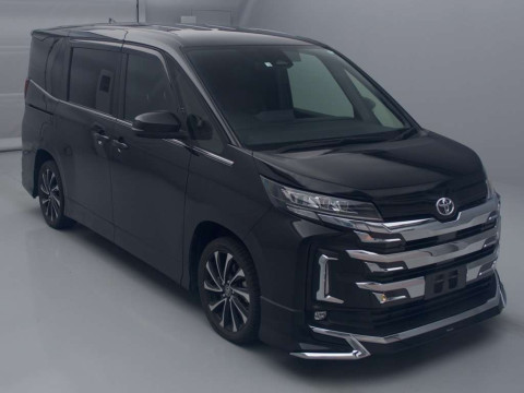 2022 Toyota Noah MZRA90W[2]