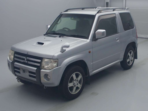 2011 Mitsubishi Pajero Mini H58A[0]