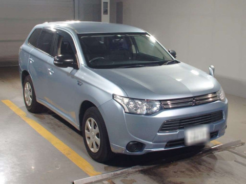 2014 Mitsubishi Outlander PHEV GG2W[2]