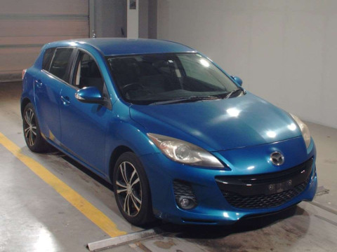 2012 Mazda Axela Sport BLFFW[2]