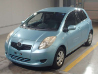 2005 Toyota Vitz