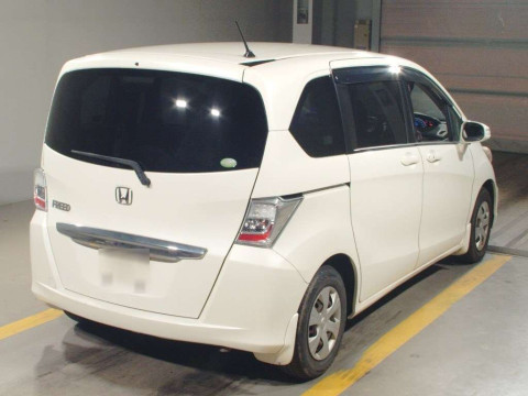 2012 Honda Freed GB3[1]