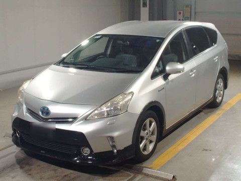 2011 Toyota Prius alpha ZVW40W[0]