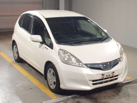 2012 Honda Fit Hybrid GP1[2]