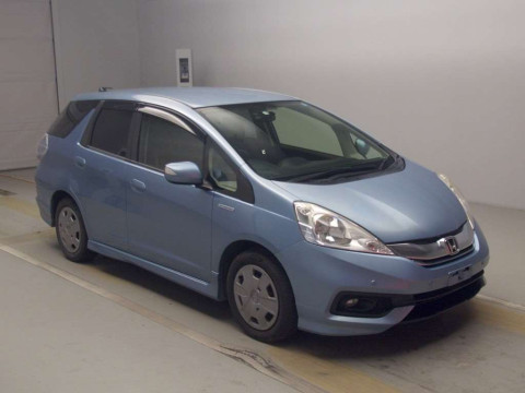 2013 Honda Fit Shuttle Hybrid GP2[2]