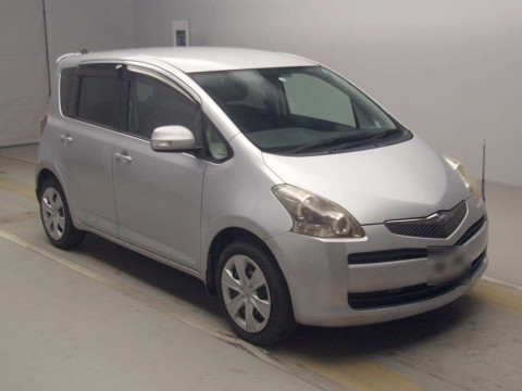 2009 Toyota Ractis NCP100[2]