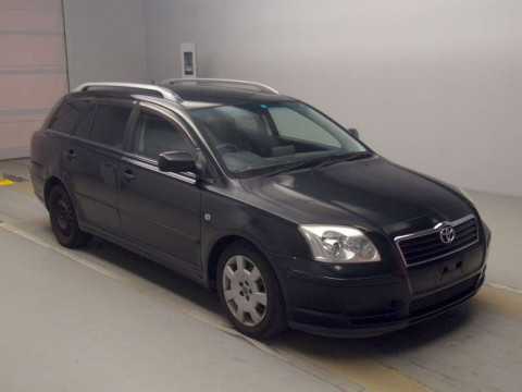 2004 Toyota Avensis Wagon AZT250W[2]