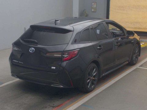 2019 Toyota Corolla Touring Wagon ZWE211W[1]