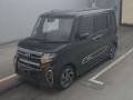 2021 Daihatsu Tanto Custom