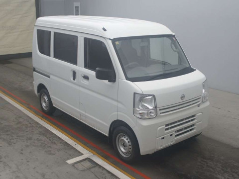 2023 Nissan NV100 Clipper DR17V[2]