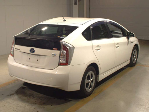 2013 Toyota Prius ZVW30[1]