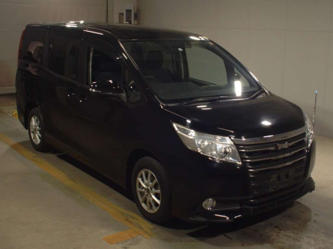 2015 Toyota Noah ZRR80G[2]