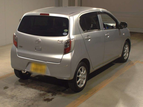 2012 Daihatsu Mira es LA300S[1]