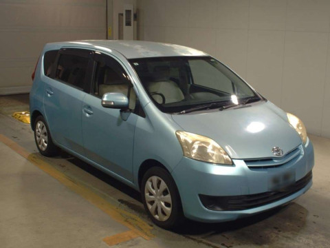 2009 Toyota Passo sette M512E[2]