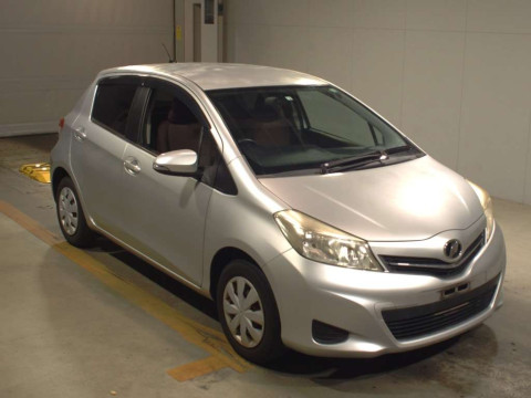 2012 Toyota Vitz NSP130[2]