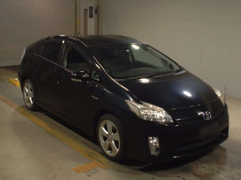 2010 Toyota Prius ZVW30[2]